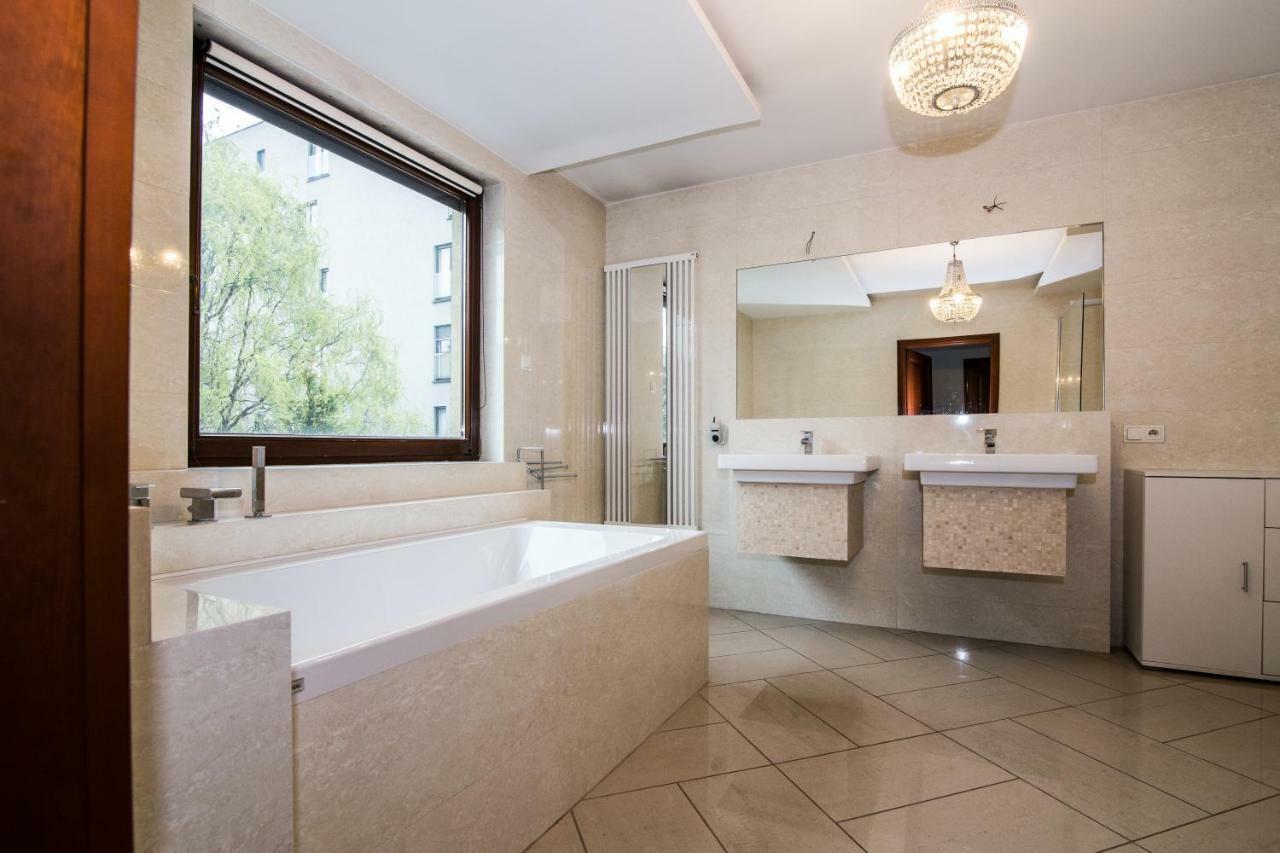 Apartamenty Hierowskiego 60G Katowice Eksteriør billede